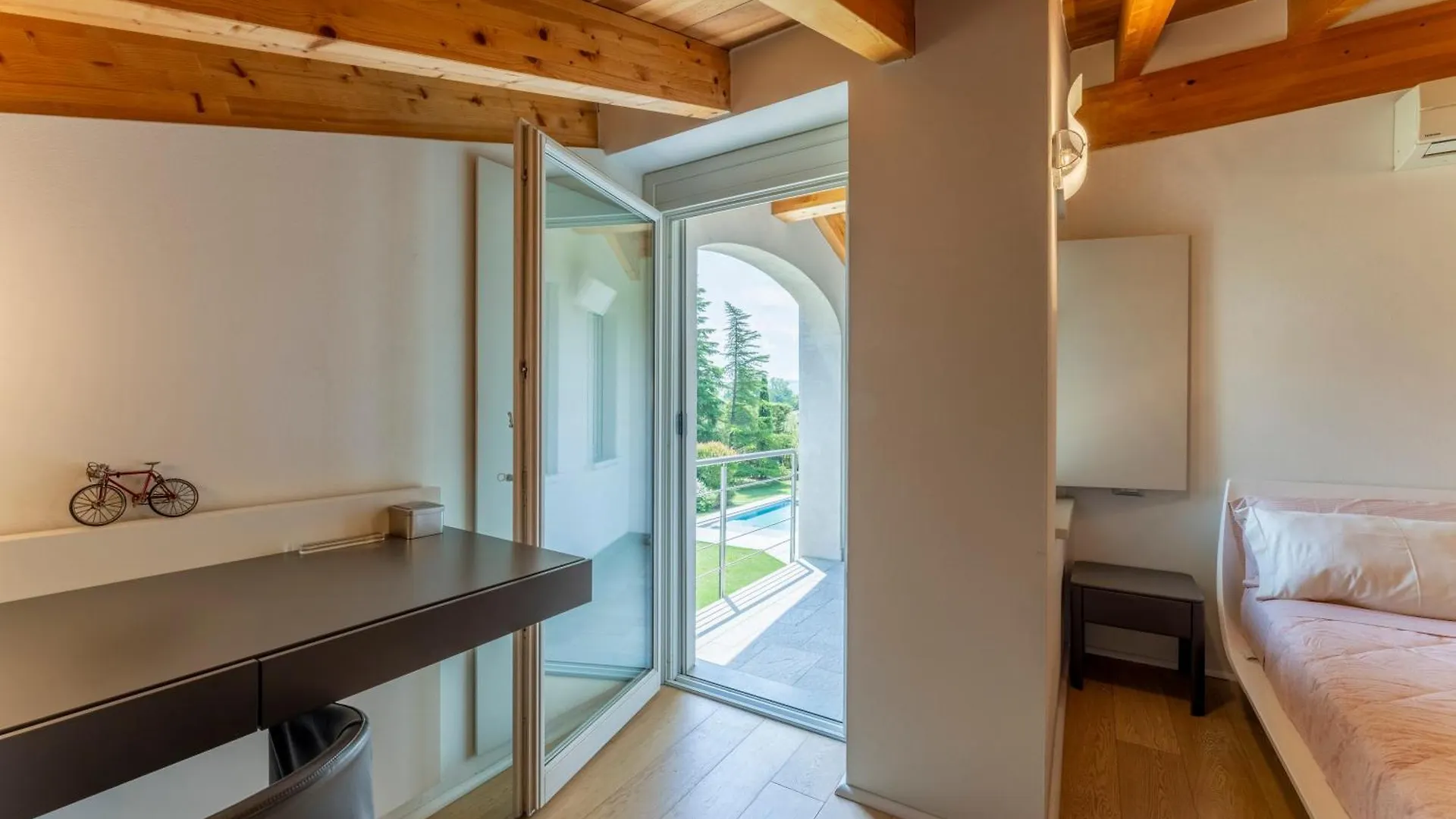 Casa Del Marchese With Private Pool, Castell'Arqua Villa Vigostano
